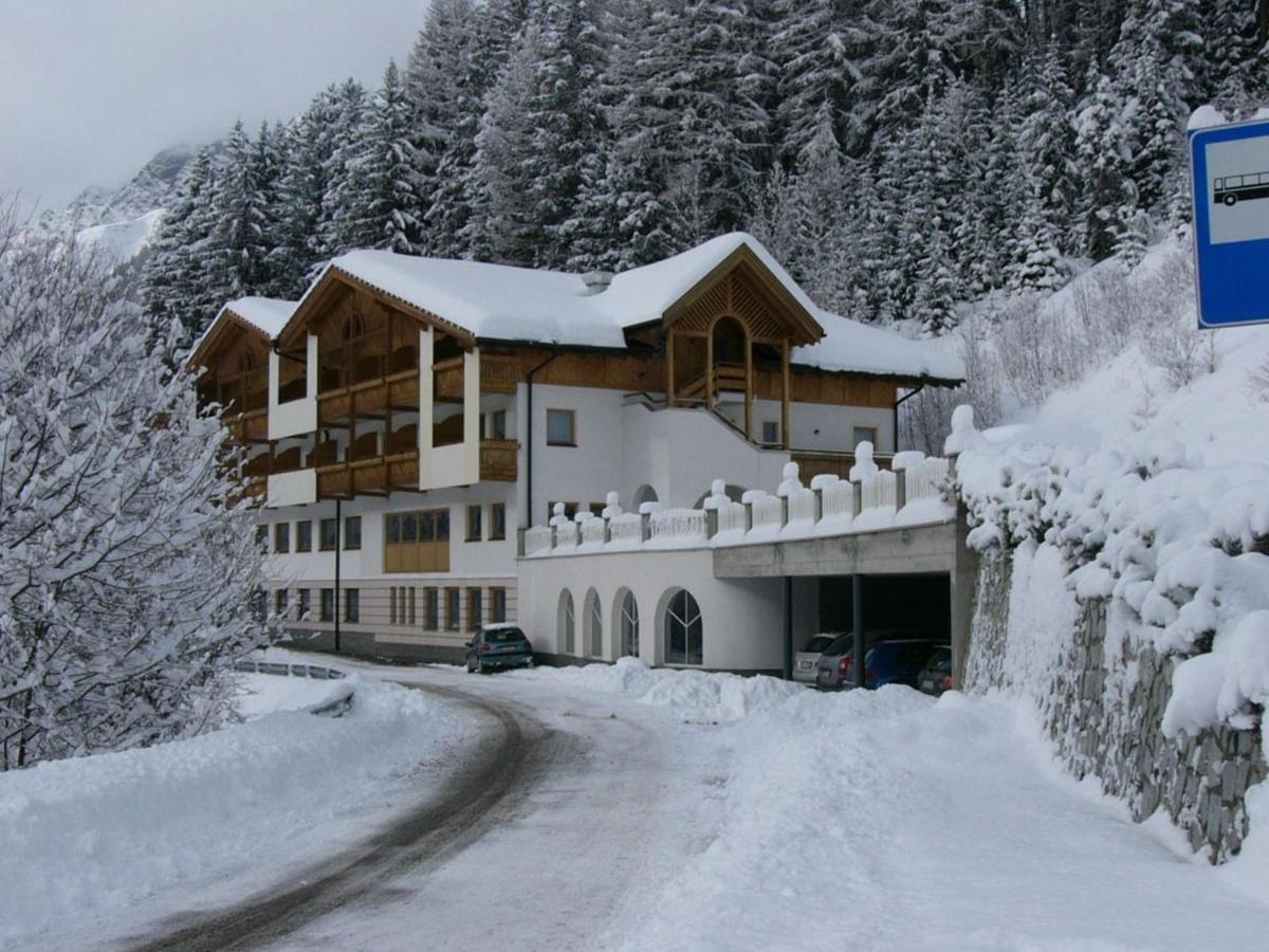 Hotel Kranebitt Val di Vizze Εξωτερικό φωτογραφία
