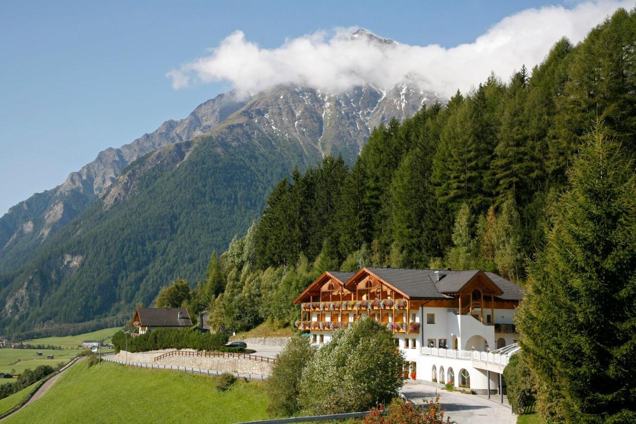 Hotel Kranebitt Val di Vizze Εξωτερικό φωτογραφία
